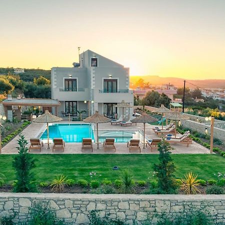 Ivoni Villa, An Iconic Summer Retreat, By Thinkvilla Perama  Ngoại thất bức ảnh